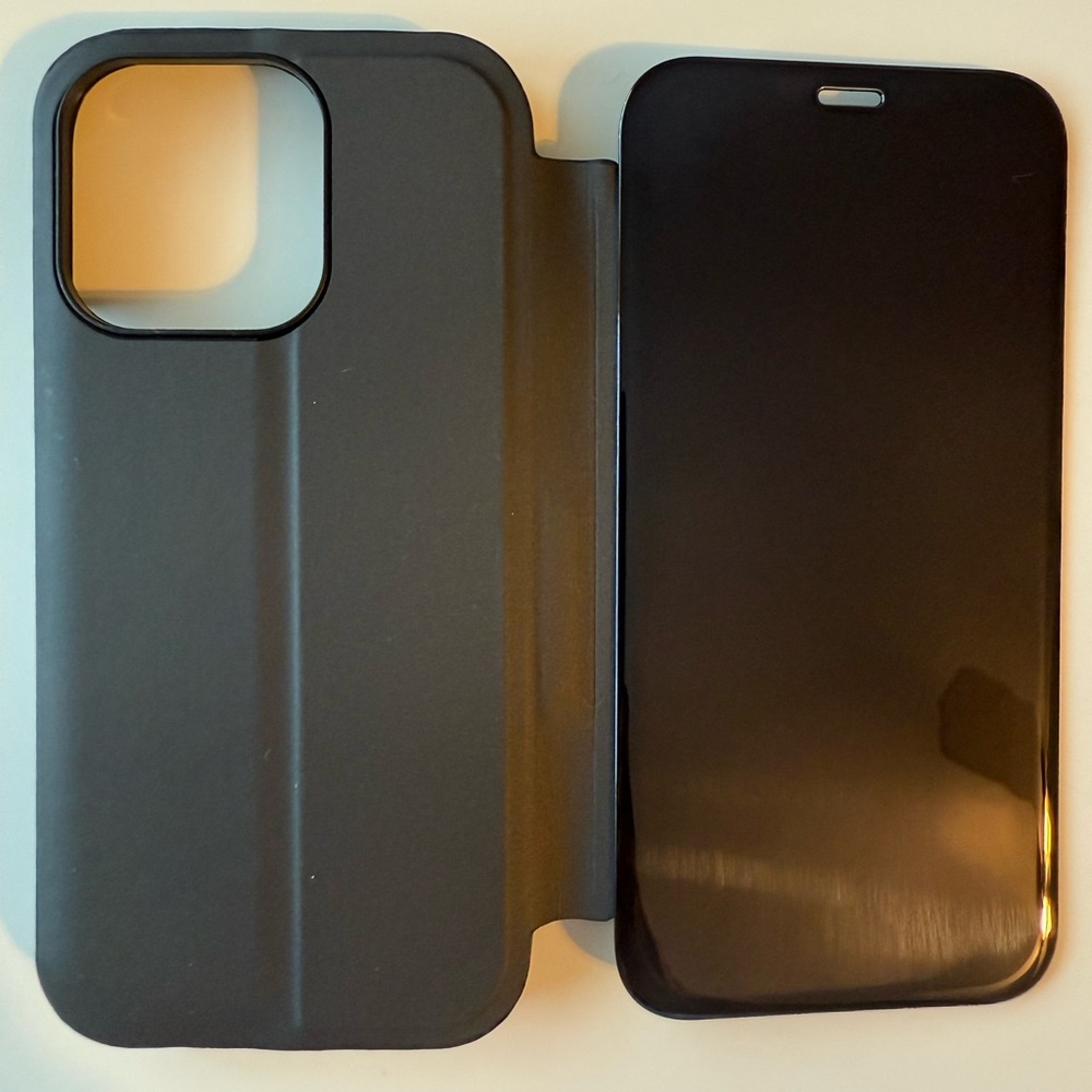 iPhone 16 Pro Protection Case - Picture 5 of 5
